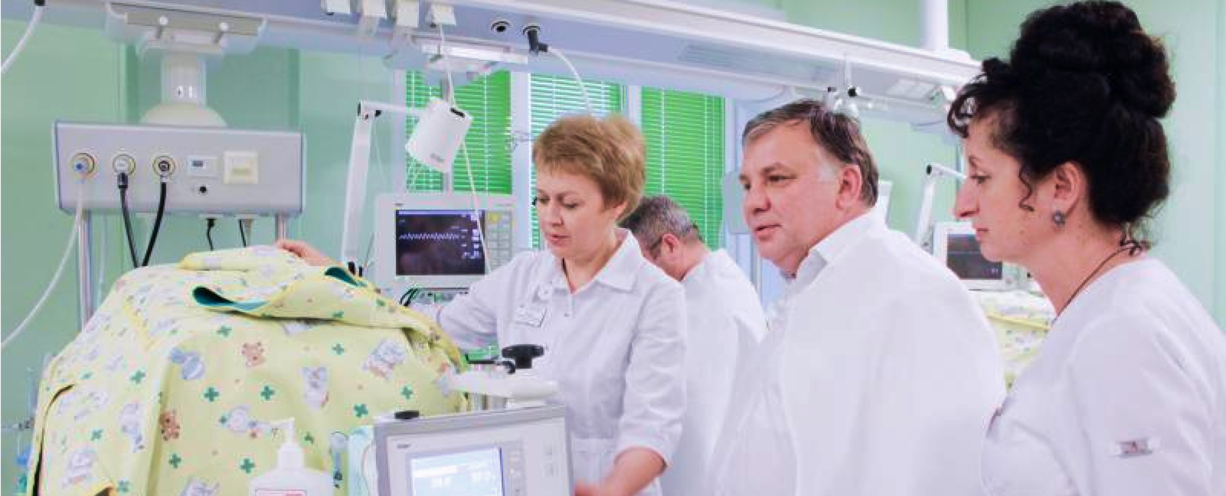 <span><em>Работа</em></span><br><span>с регионами</span>