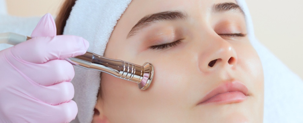 девушка на фото