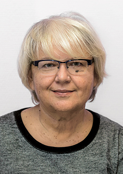 <span><em>Отвечает&nbsp;заведующая лабораторией<br>медико-социальных проблем в педиатрии НИЦ&nbsp; СПбГПМУ,<br>д.м.н.,&nbsp; профессор Валерия Павловна Новикова</em></span>